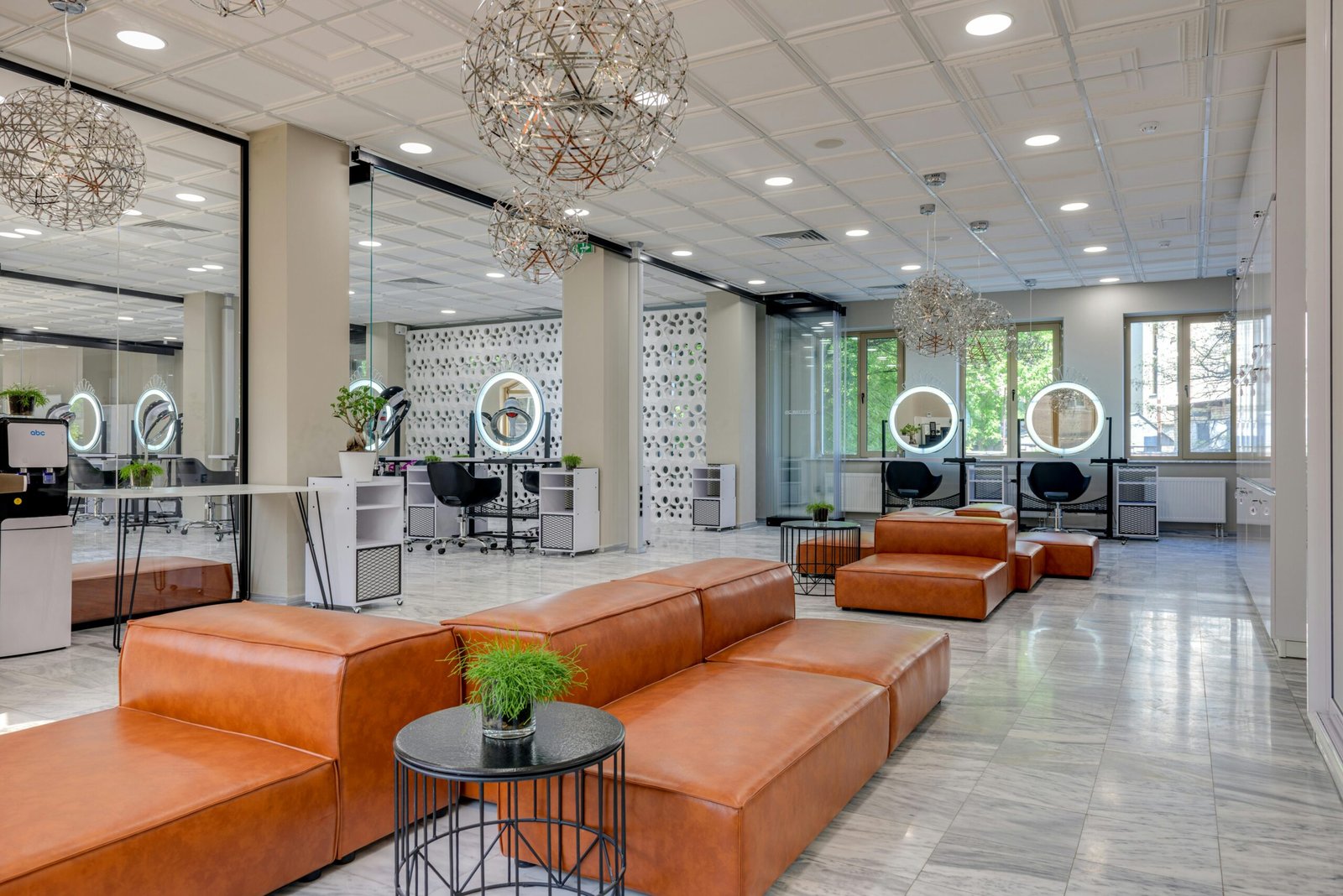 Salon Chain Management: Best Software for Multi-Location Setups